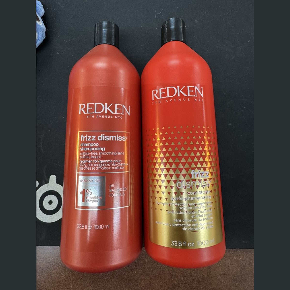 Duo Redken Frizz Dismiss Shampoo & Conditioner 33.8 oz Mixed pure